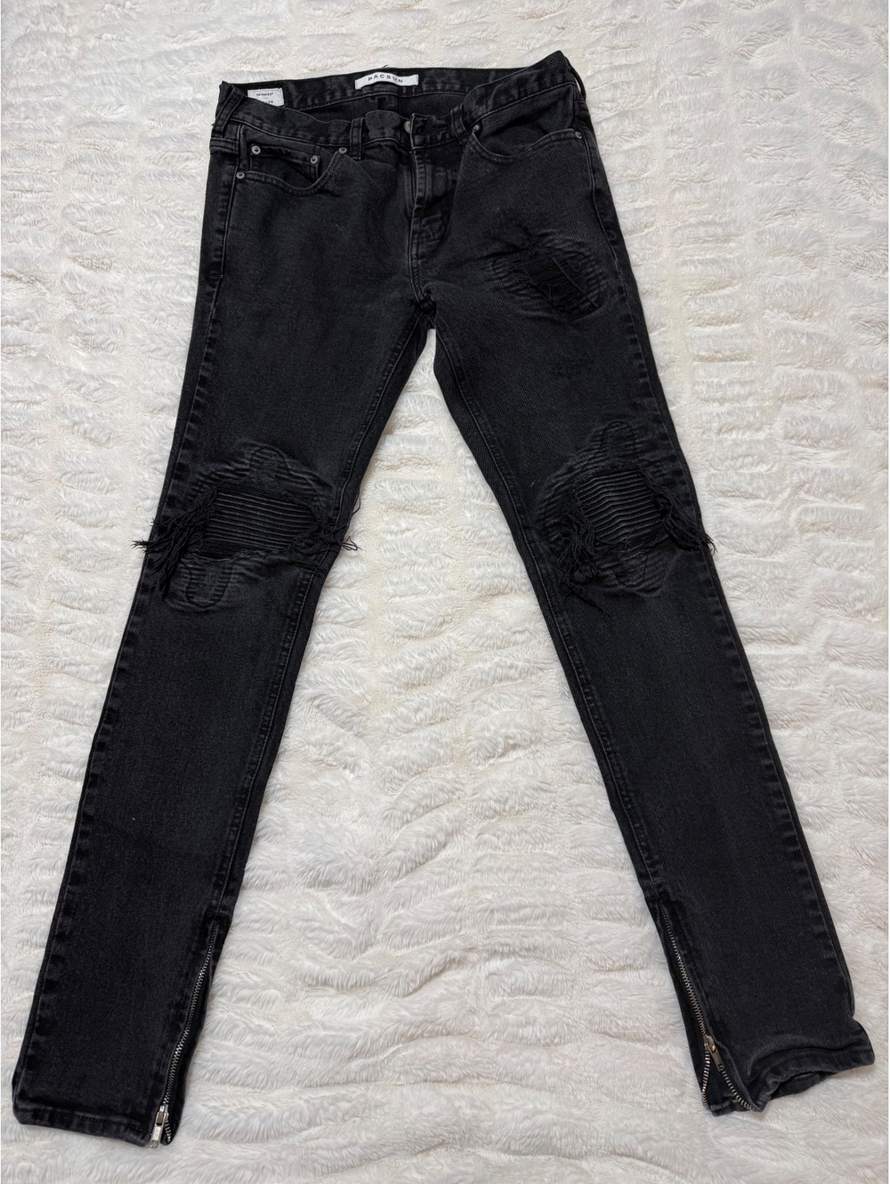 PacSun black distressed skinny jeans with ankle zippers 30x32